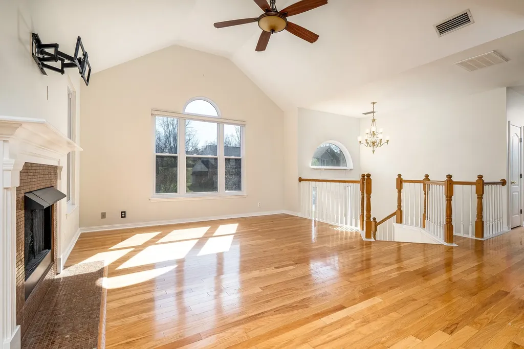 2938 Churchill Lane Thompsons Station TN 37179