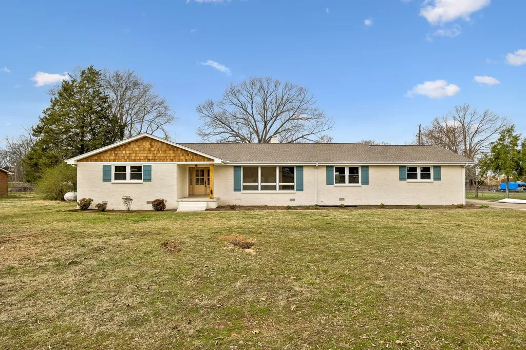 4080 Hunters Point Pike Lebanon TN 37087