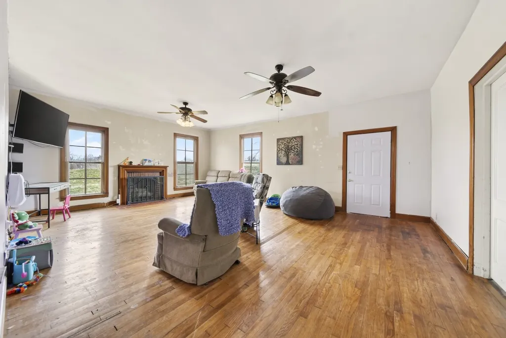 7230 Hartsville Pike Lebanon TN 37087