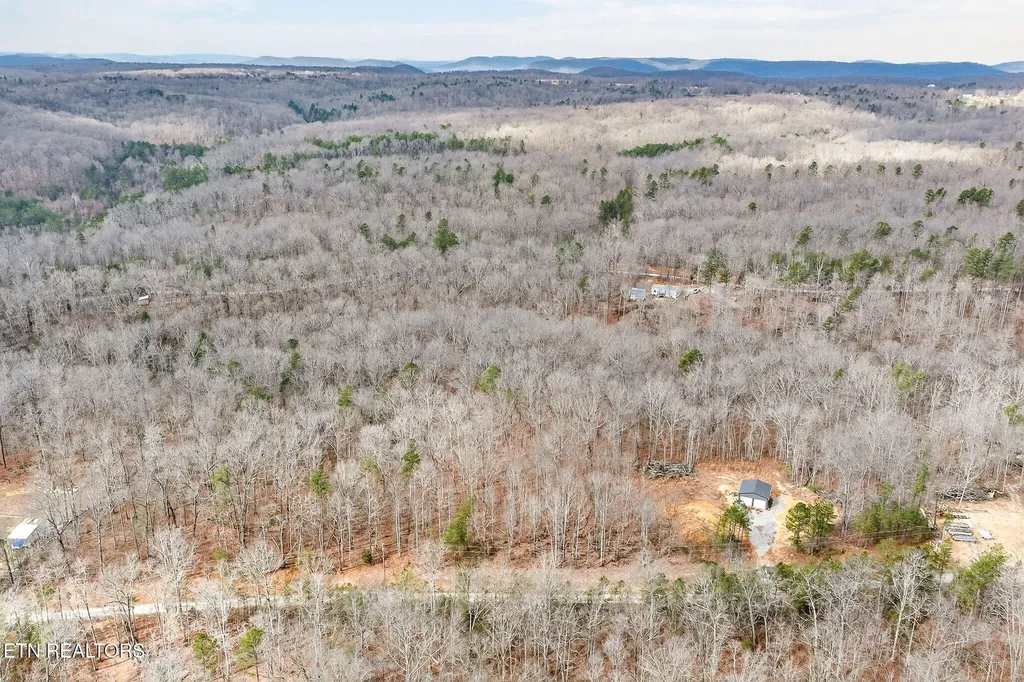 229 Paradise Lane Crawford TN 38554