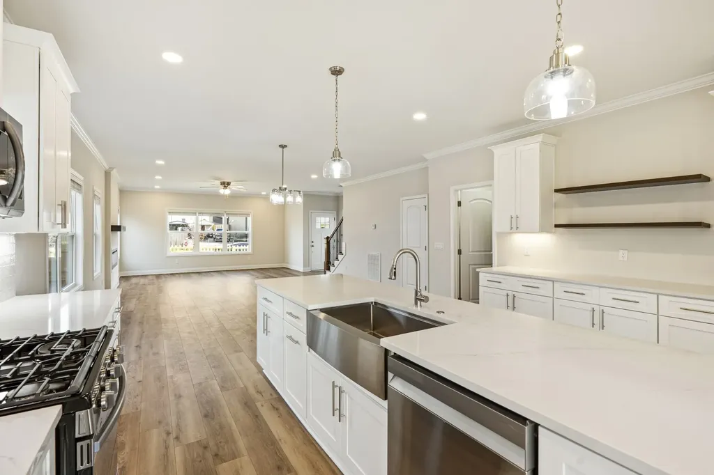 1751 16th Ave, N Nashville TN 37208