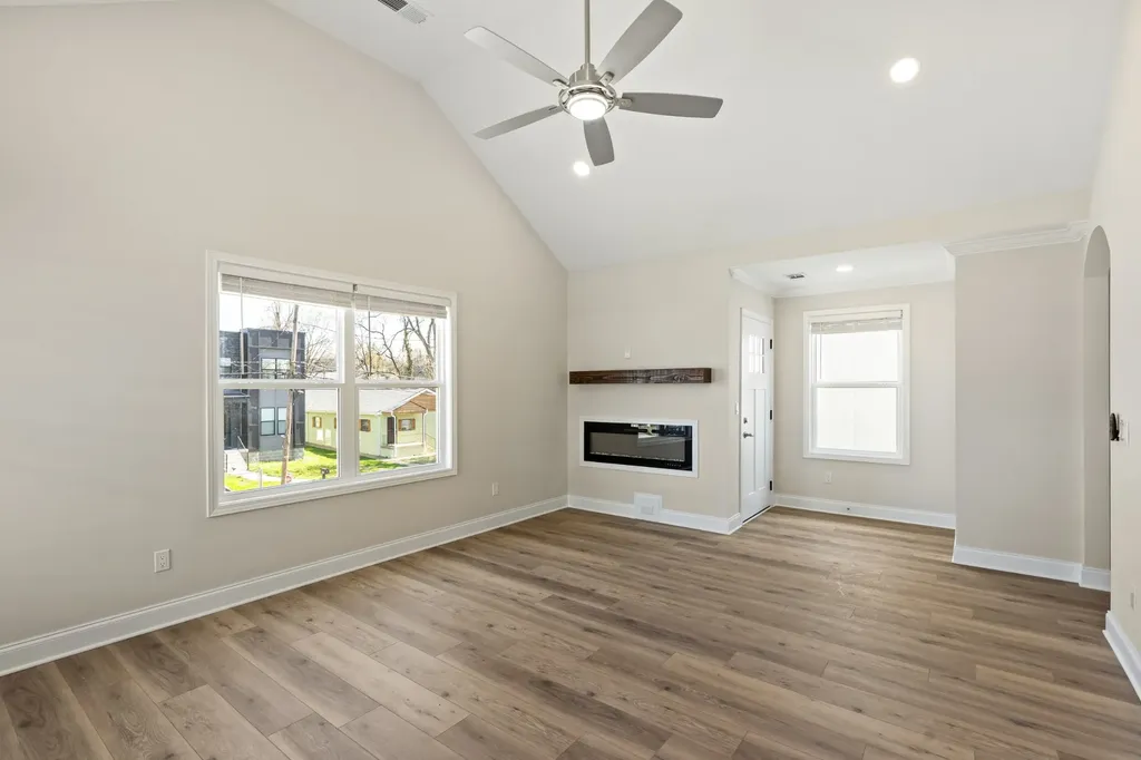 1751 16th Ave, N Nashville TN 37208