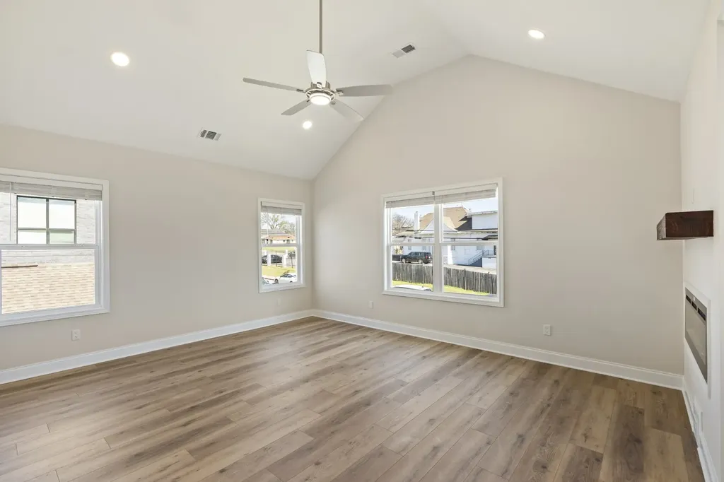 1751 16th Ave, N Nashville TN 37208