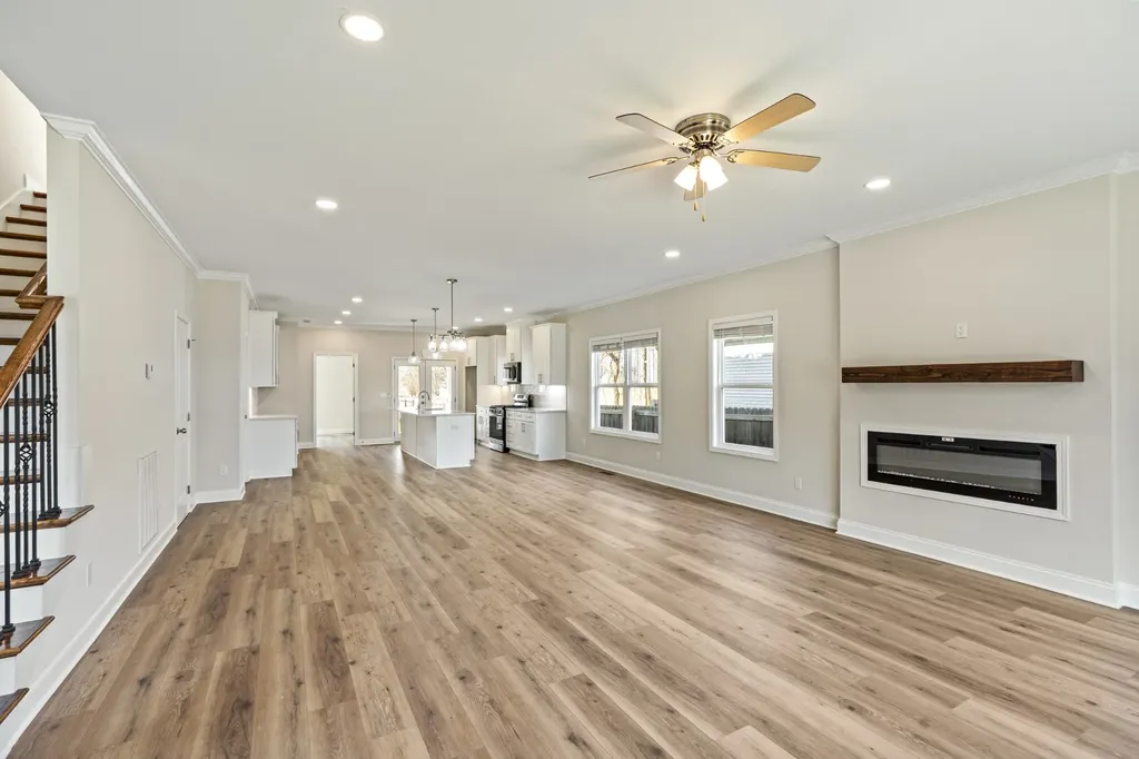 1751 16th Ave, N Nashville TN 37208