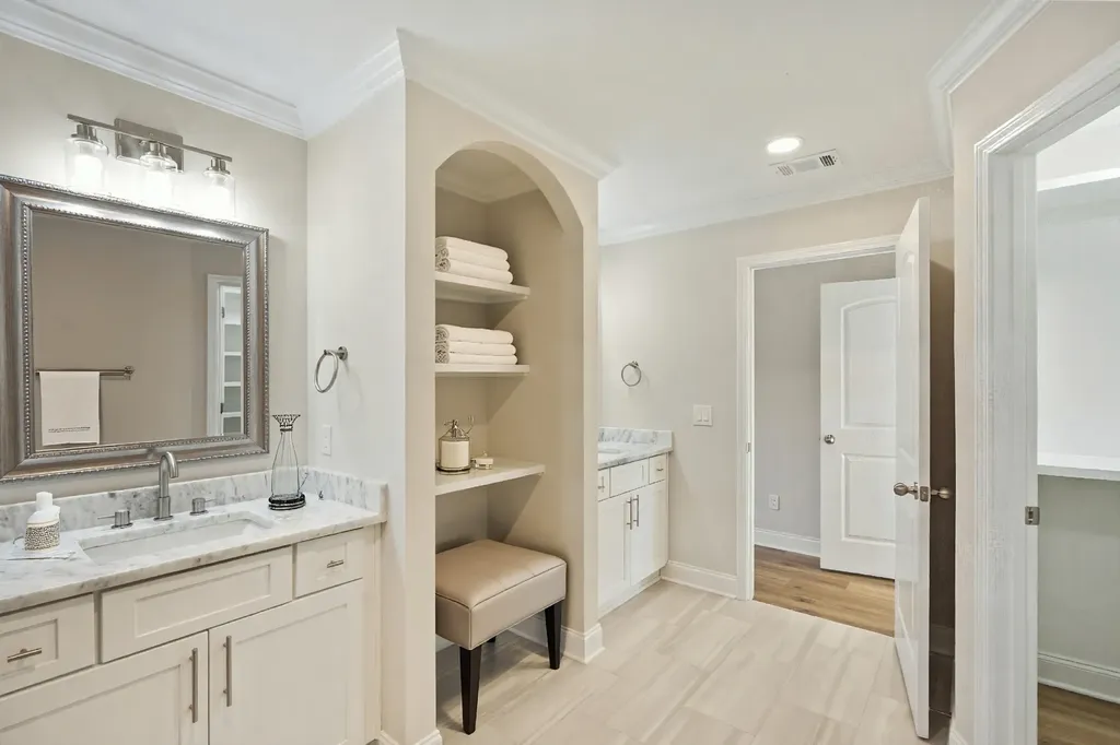 1751 16th Ave, N Nashville TN 37208