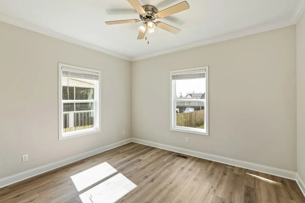 1751 16th Ave, N Nashville TN 37208