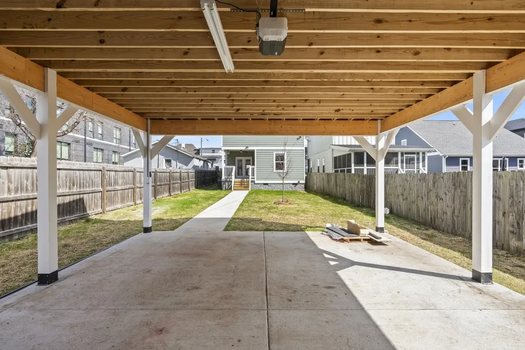 1751 16th Ave, N Nashville TN 37208