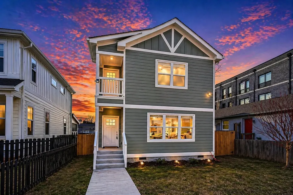 1751 16th Ave, N Nashville TN 37208