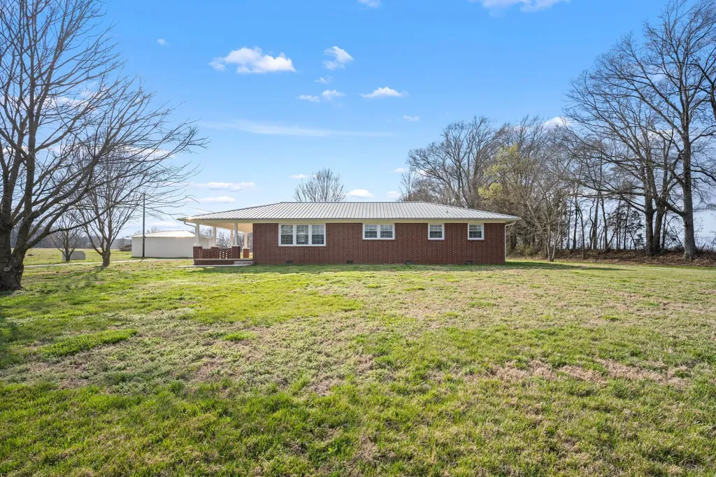 456 Whites Gap Road Huntland TN 37345