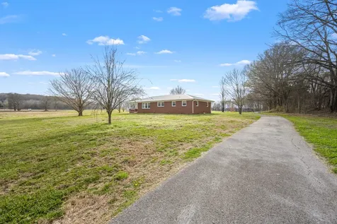 456 Whites Gap Road Huntland TN 37345