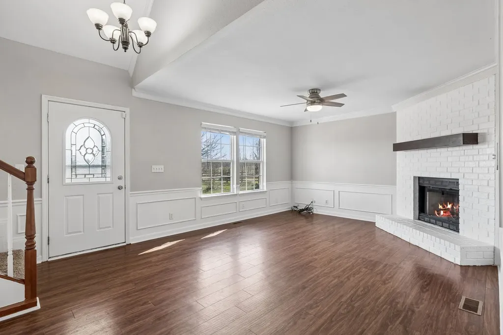 3685 Hartsville Pike Castalian Springs TN 37031