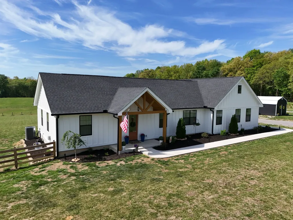 625 Robert Smith Road Mcminnville TN 37110