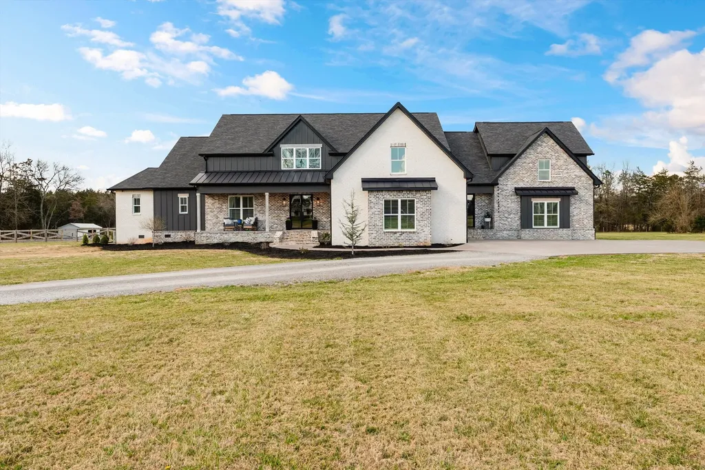 3340 Midland Acres Drive Bell Buckle TN 37020