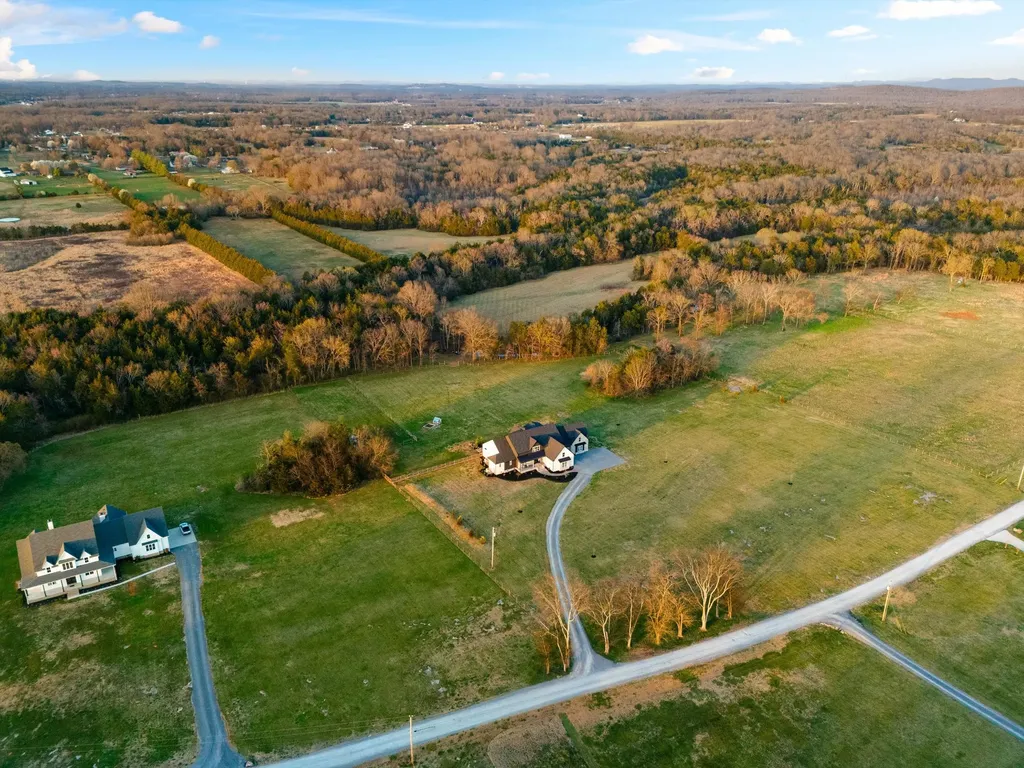 3340 Midland Acres Drive Bell Buckle TN 37020