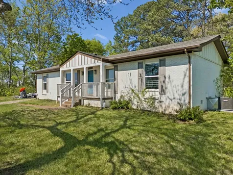 1502 Pinetree Road Clarksville TN 37042