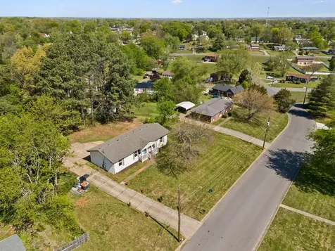 1502 Pinetree Road Clarksville TN 37042