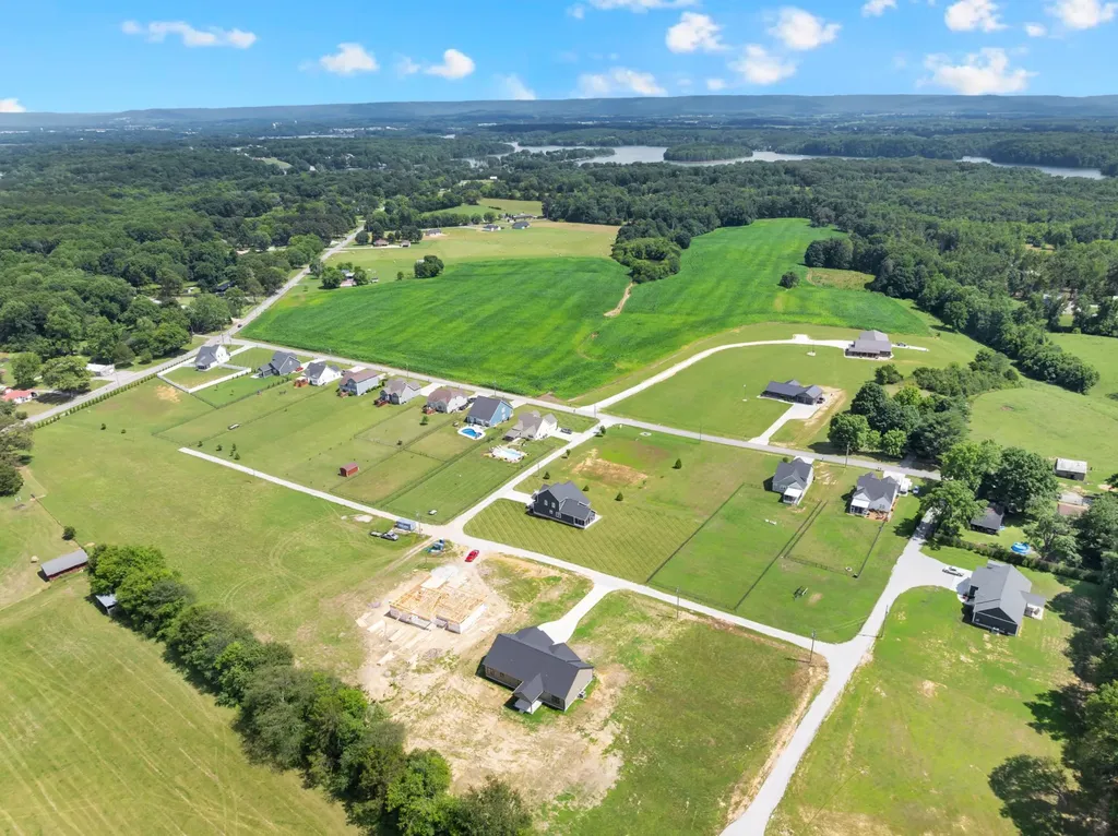 112 Pine Bluff Court Winchester TN 37398