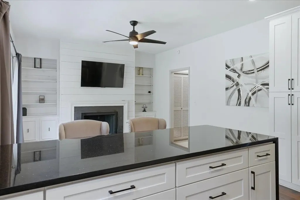 128 Jefferson Square Nashville TN 37215