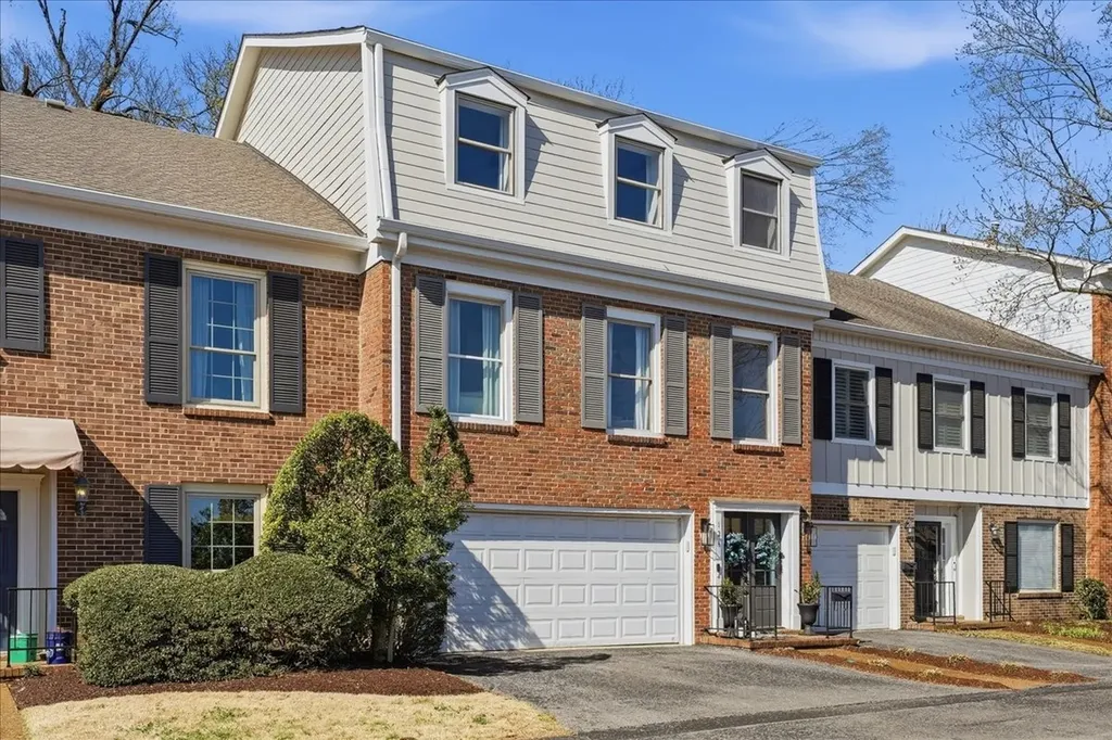 128 Jefferson Square Nashville TN 37215
