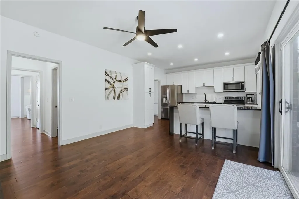 128 Jefferson Square Nashville TN 37215