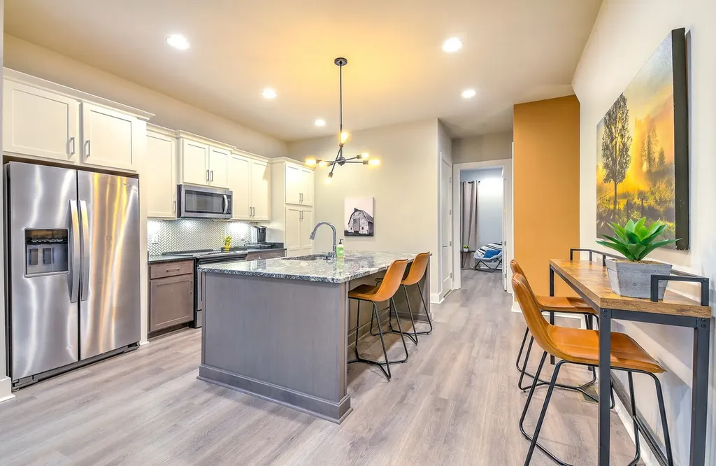 2143 24th Avee, N Nashville TN 37208