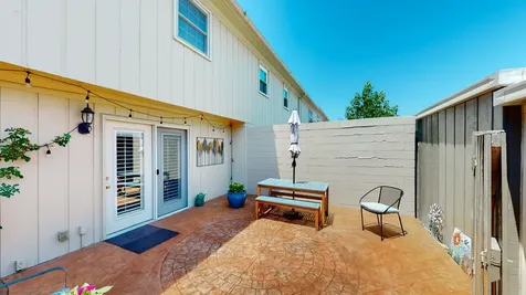 8207 Sawyer Brown Road Nashville TN 37221
