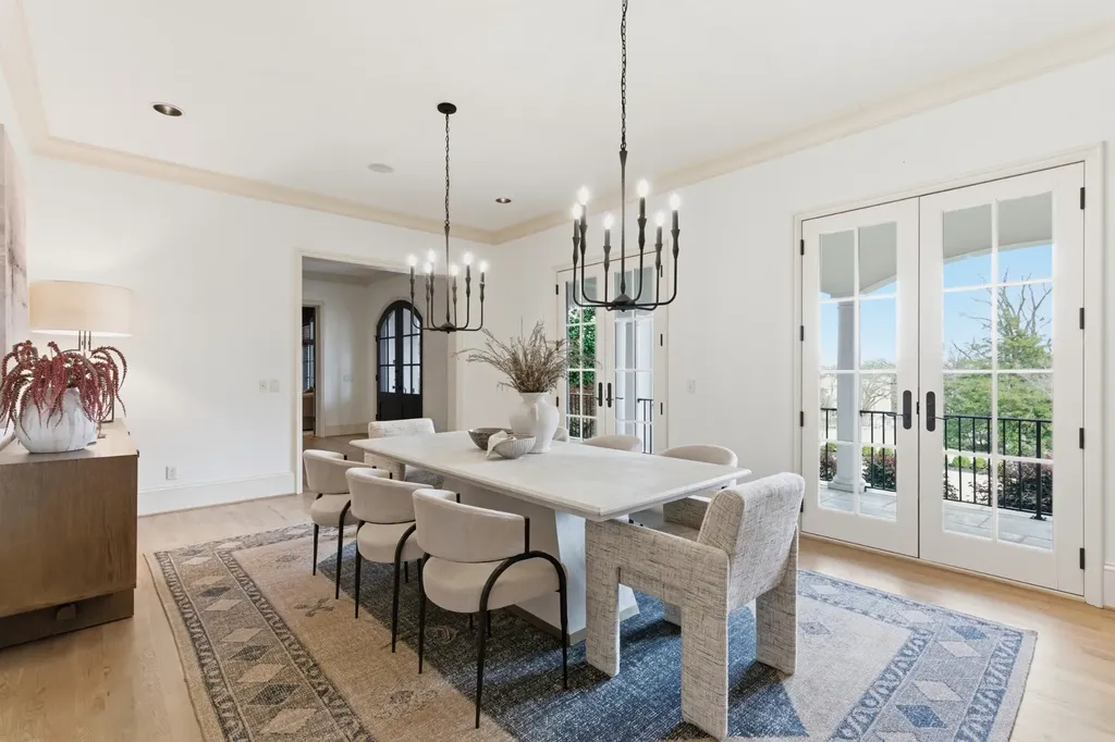 4301 Esteswood Drive Nashville TN 37215