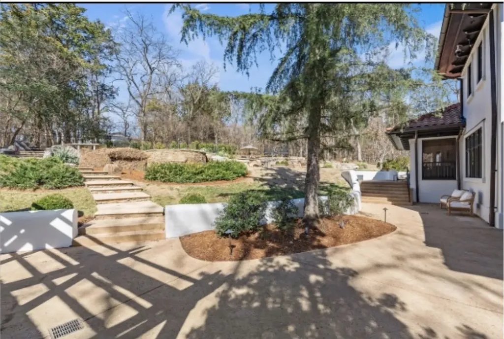 4301 Esteswood Drive Nashville TN 37215
