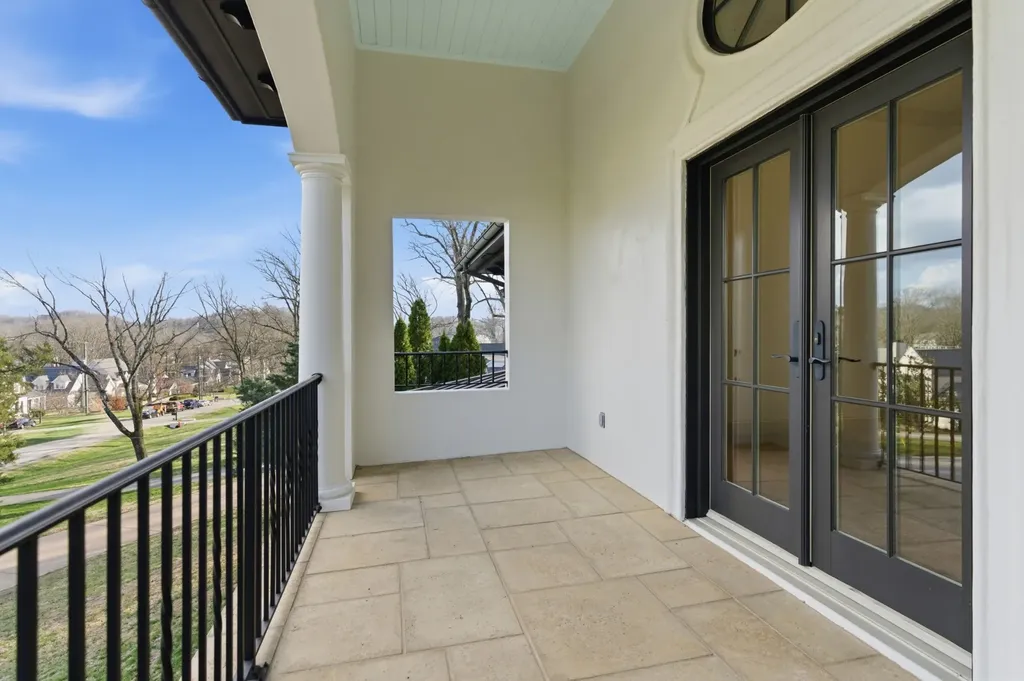 4301 Esteswood Drive Nashville TN 37215