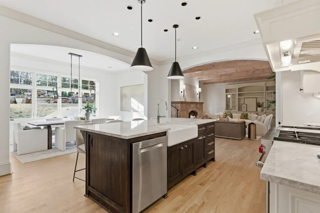 4301 Esteswood Drive Nashville TN 37215