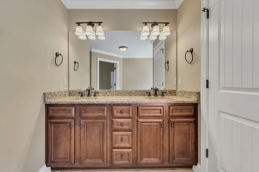 2002 Sunny Side Drive Brentwood TN 37027