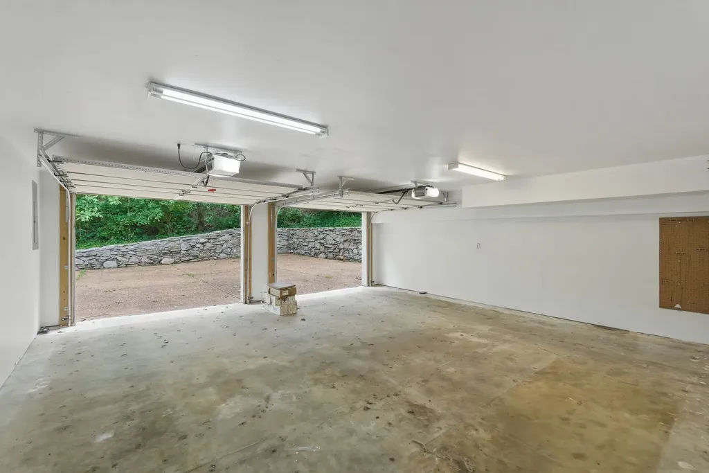2002 Sunny Side Drive Brentwood TN 37027