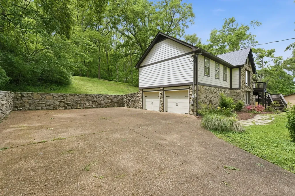 2002 Sunny Side Drive Brentwood TN 37027