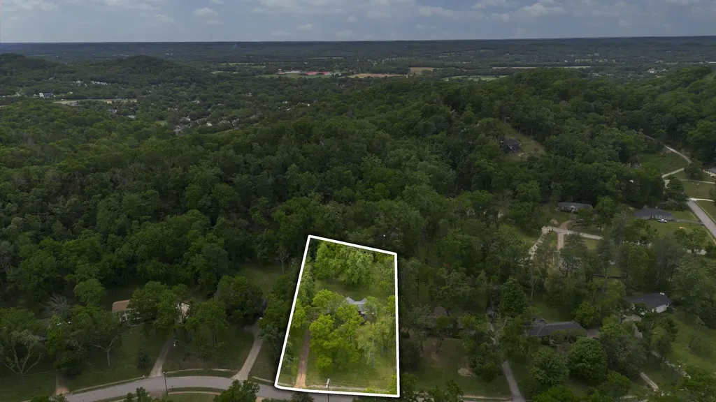 2002 Sunny Side Drive Brentwood TN 37027