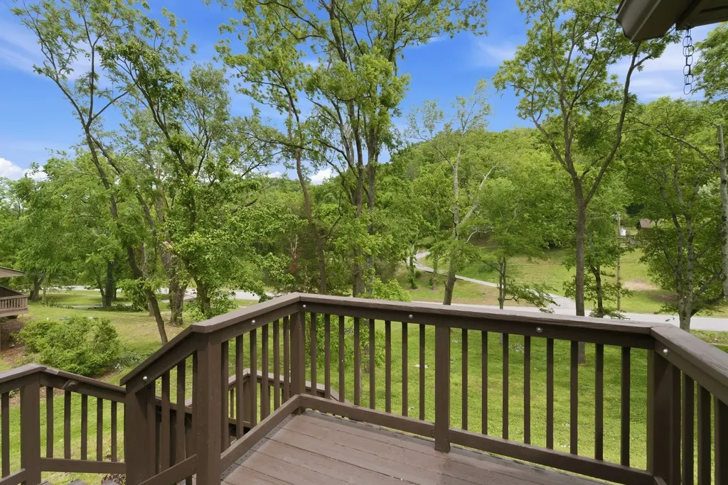 2002 Sunny Side Drive Brentwood TN 37027