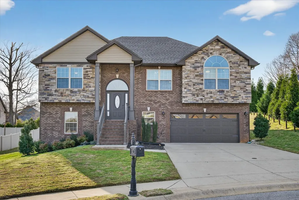 161 Roanoke Station Circle Clarksville TN 37043