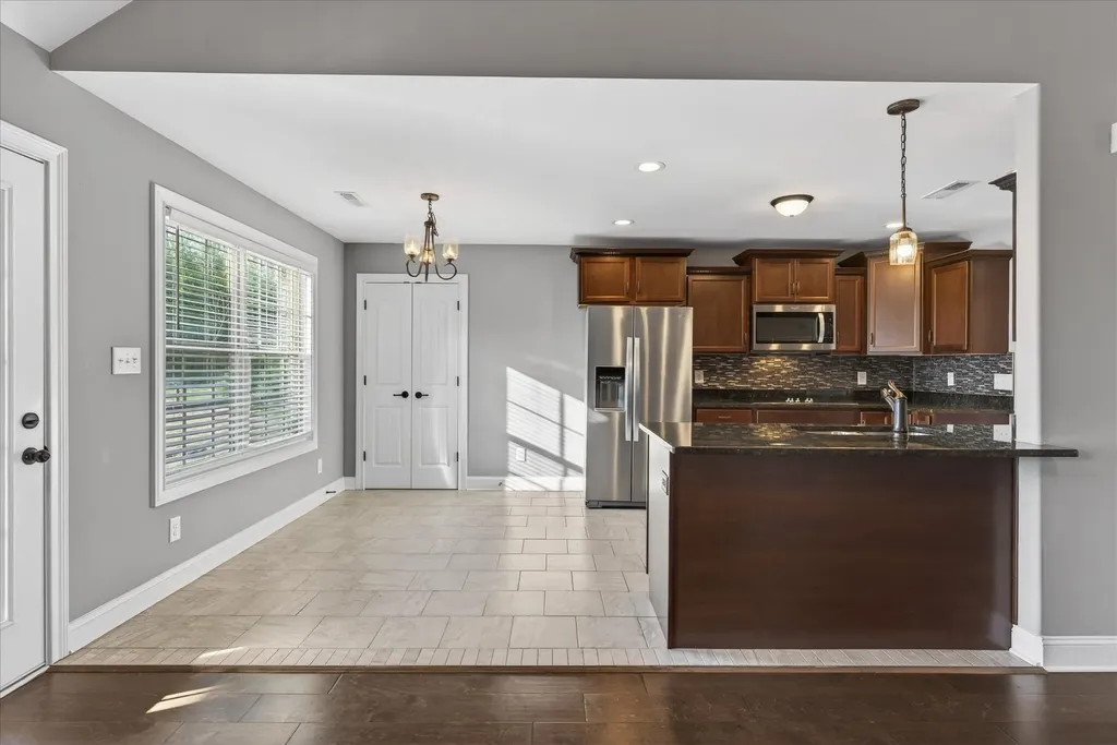 161 Roanoke Station Circle Clarksville TN 37043