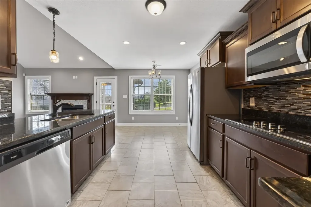 161 Roanoke Station Circle Clarksville TN 37043