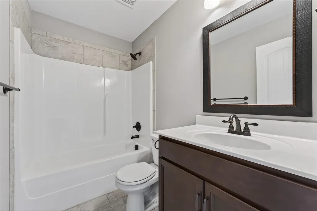 161 Roanoke Station Circle Clarksville TN 37043