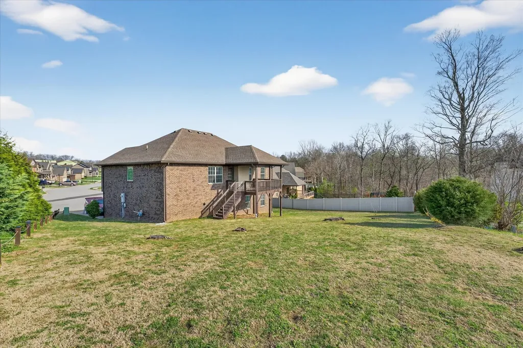 161 Roanoke Station Circle Clarksville TN 37043