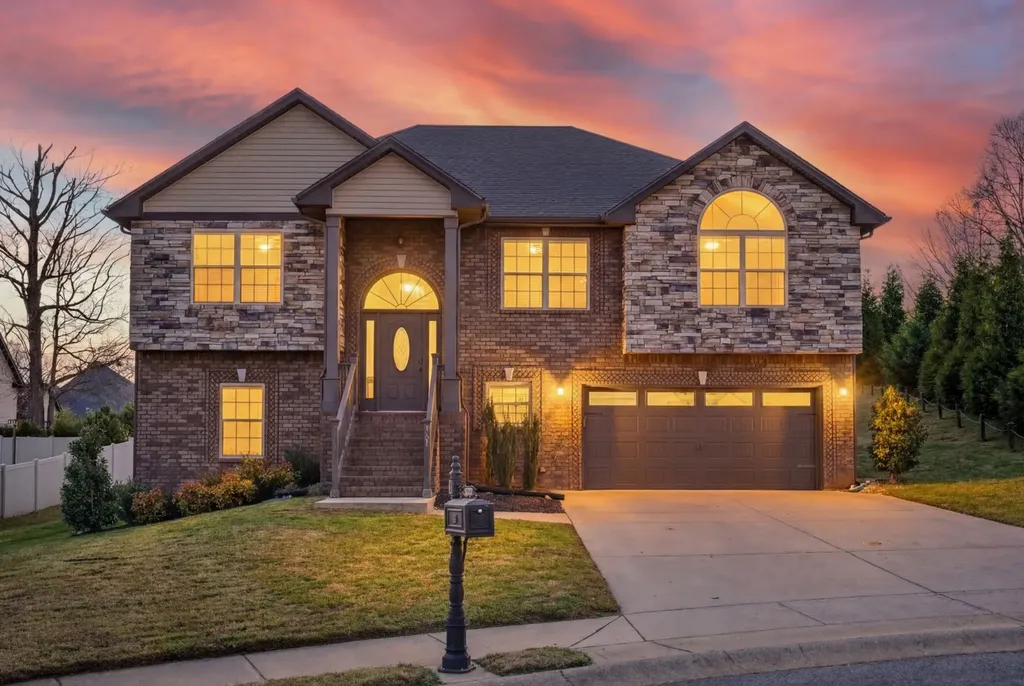 161 Roanoke Station Circle Clarksville TN 37043