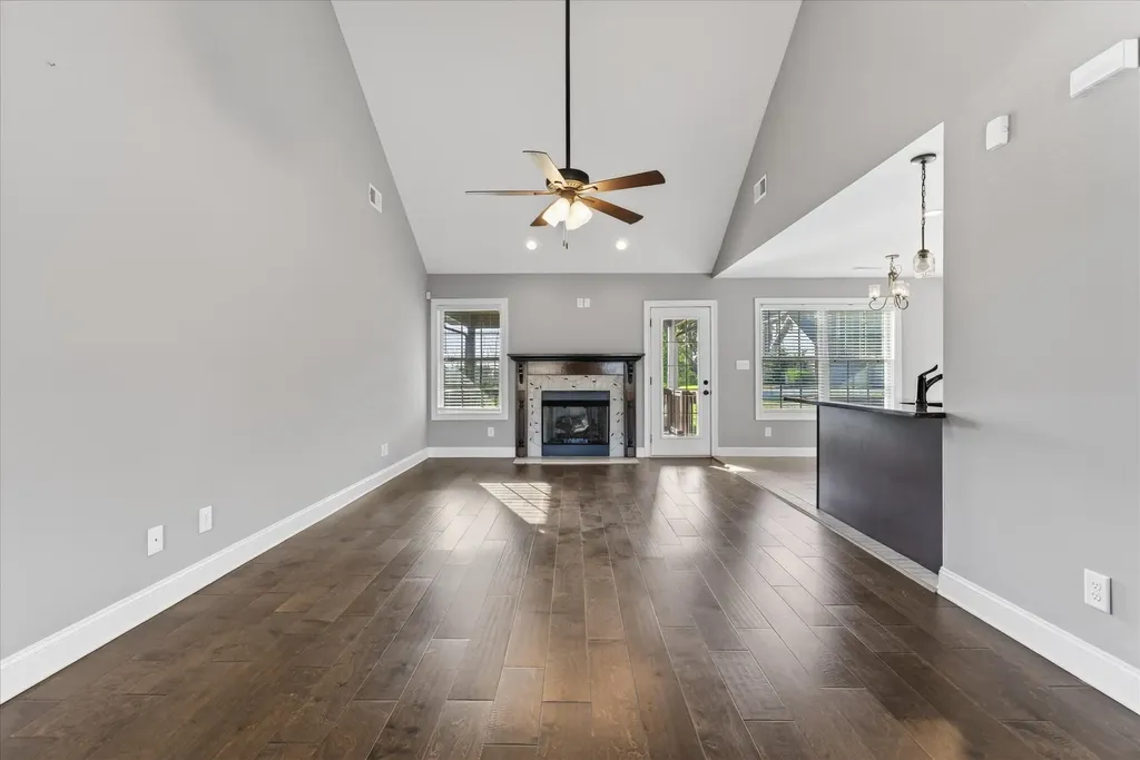 161 Roanoke Station Circle Clarksville TN 37043