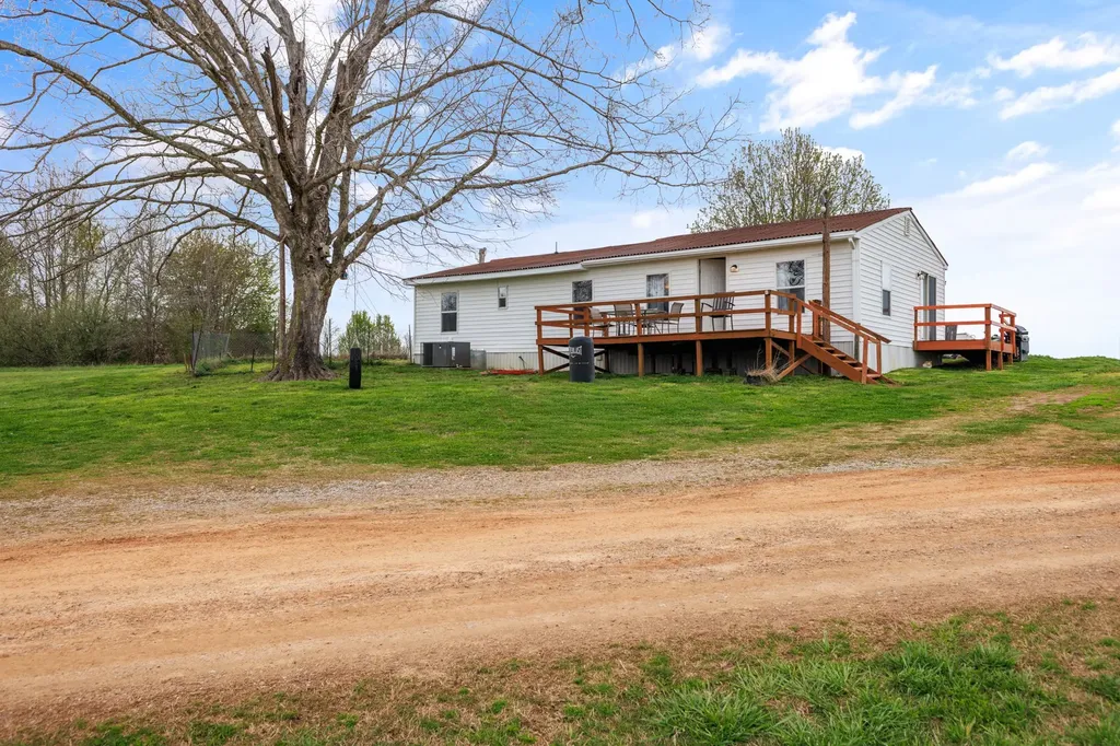 2906 Bybee Branch Road Mcminnville TN 37110