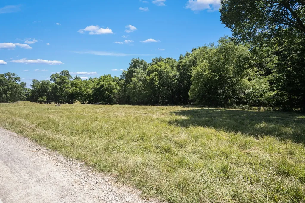 505 Philippi Road Wartrace TN 37183