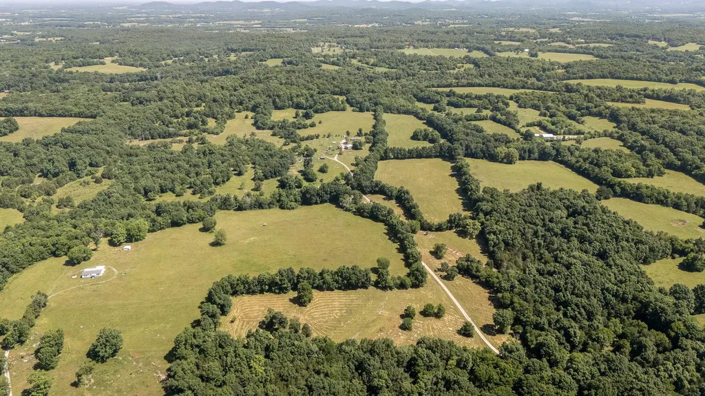 505 Philippi Road Wartrace TN 37183