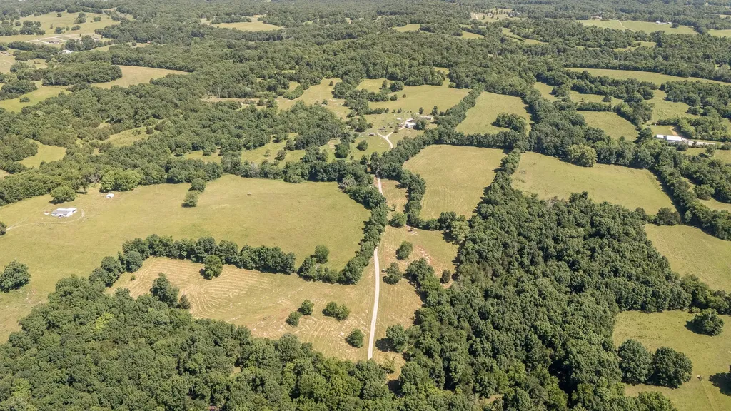 505 Philippi Road Wartrace TN 37183