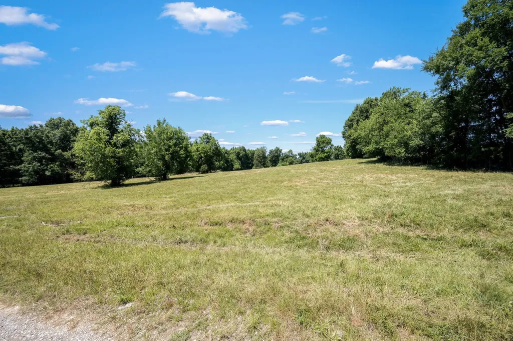 505 Philippi Road Wartrace TN 37183