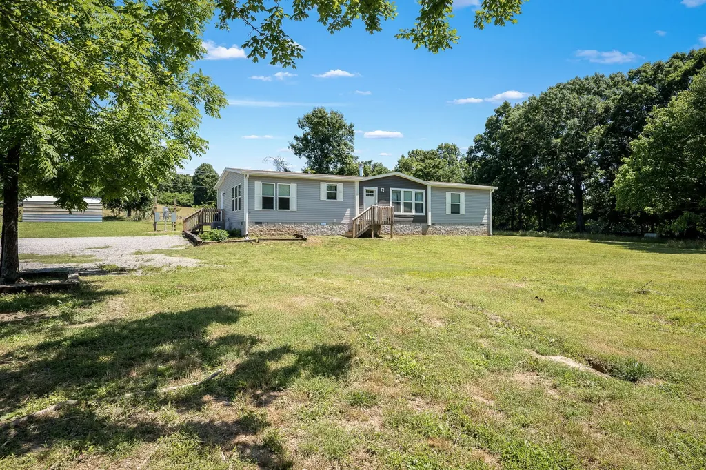 505 Philippi Road Wartrace TN 37183