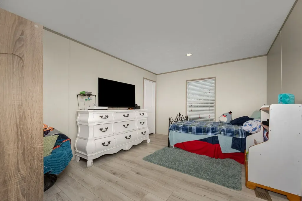 505 Philippi Road Wartrace TN 37183