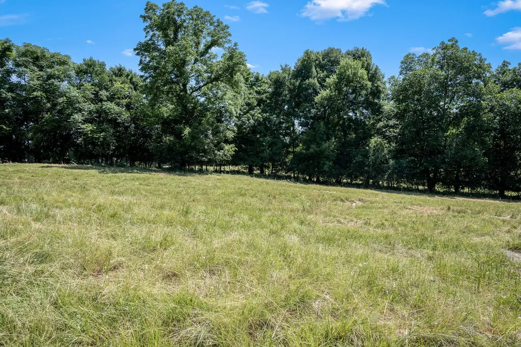 505 Philippi Road Wartrace TN 37183